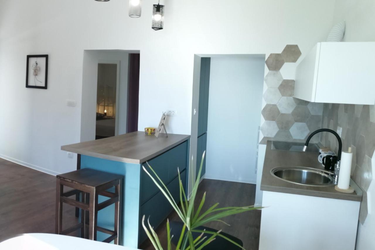Apartments By The Sea Lokva Rogoznica, Omis - 4821 Εξωτερικό φωτογραφία
